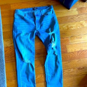 Men’s Fashionova blue skinny jeans.